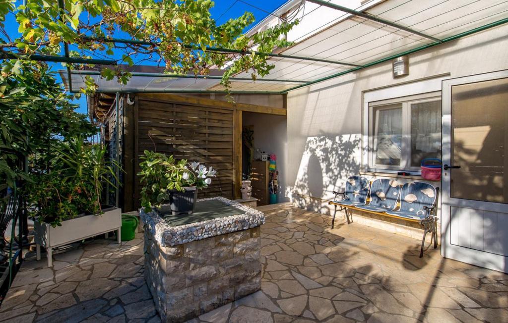 House Noa Malinska Exterior foto